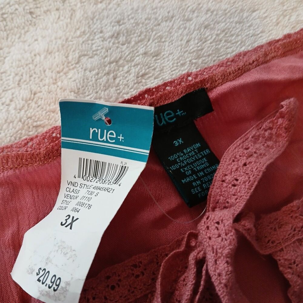 NWT Rue 21 Women 3X Flowy & Cold Shoulder Blouse - Picture 2 of 7